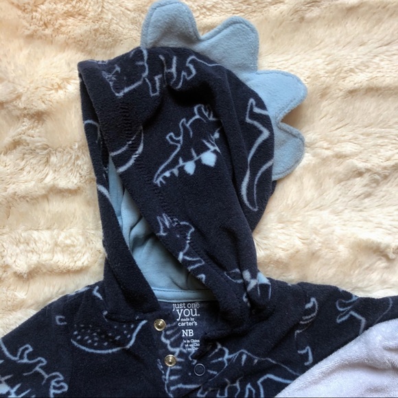 Set of 2 Carter’s Baby Boy Outfits, Size NB, NWOT - Picture 4 of 4